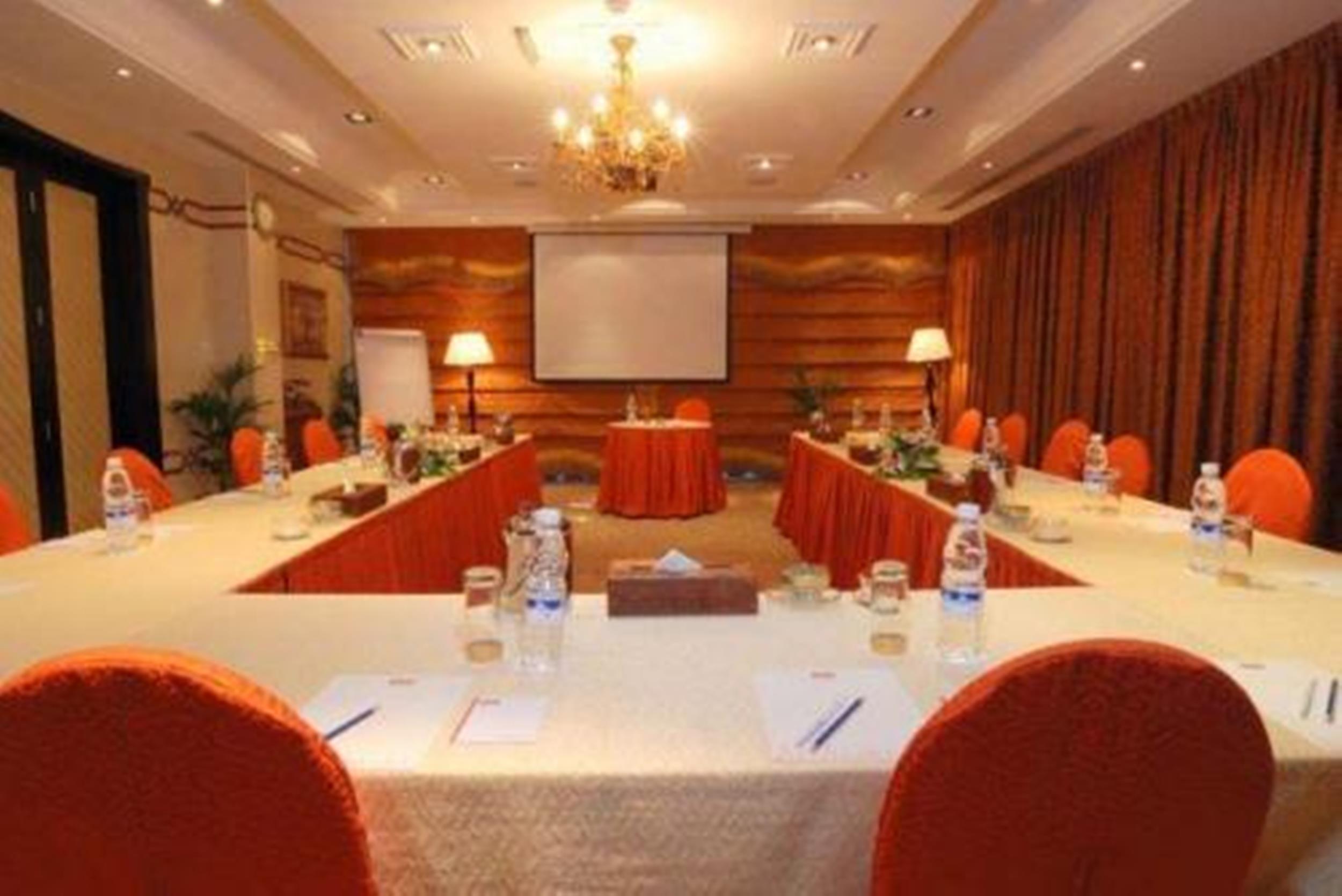 דובאי Al Jawhara Hotel Apartments מראה חיצוני תמונה