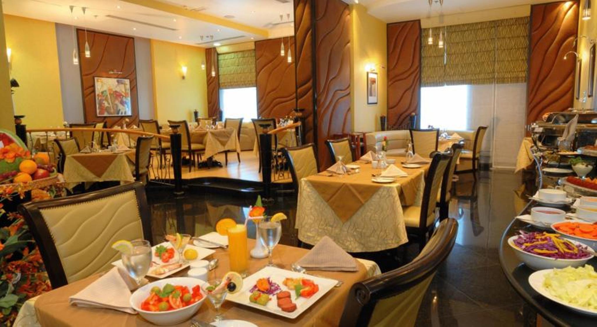 דובאי Al Jawhara Hotel Apartments מראה חיצוני תמונה