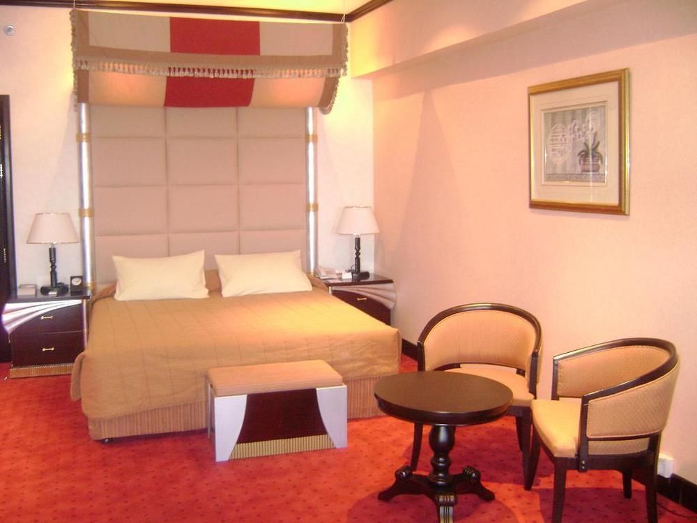 דובאי Al Jawhara Hotel Apartments מראה חיצוני תמונה