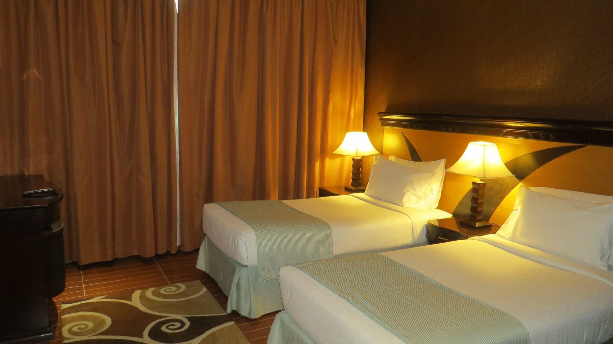 דובאי Al Jawhara Hotel Apartments מראה חיצוני תמונה