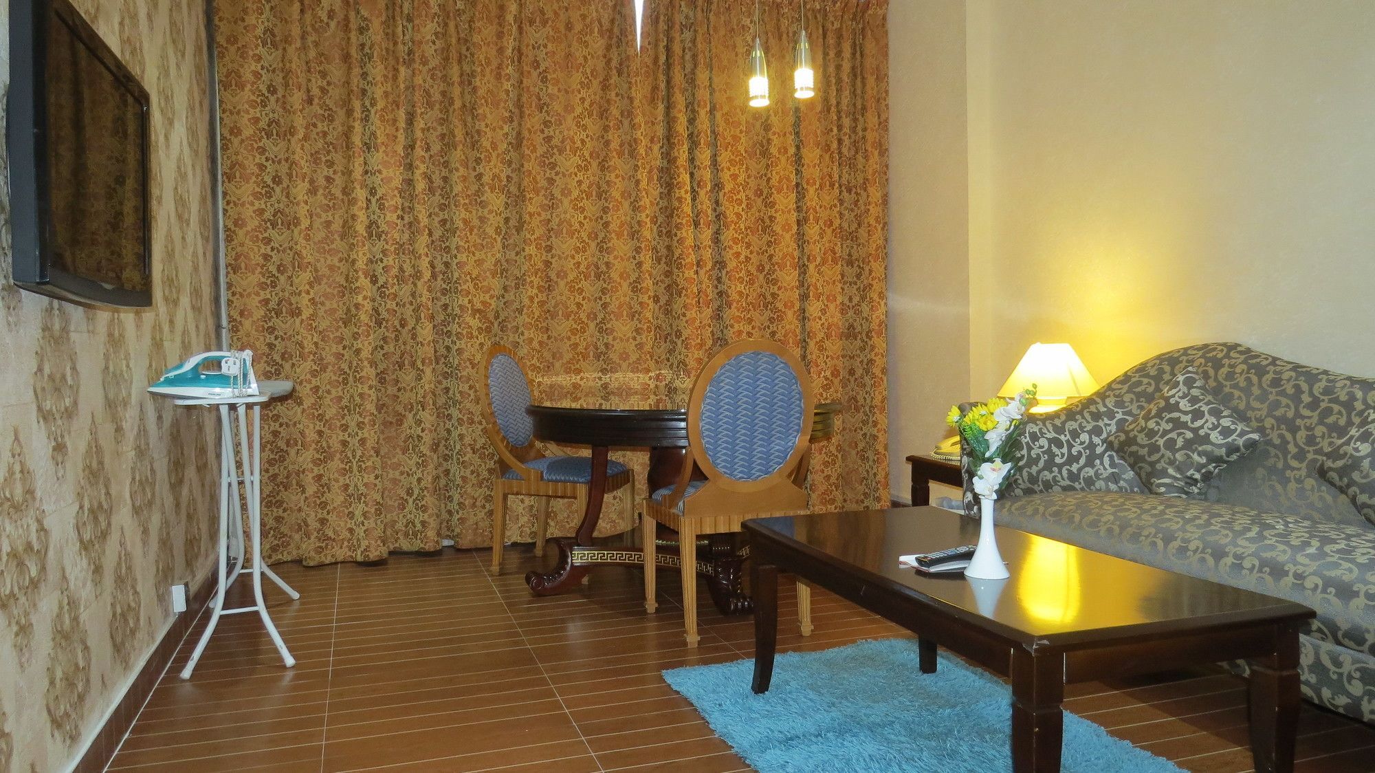 דובאי Al Jawhara Hotel Apartments מראה חיצוני תמונה